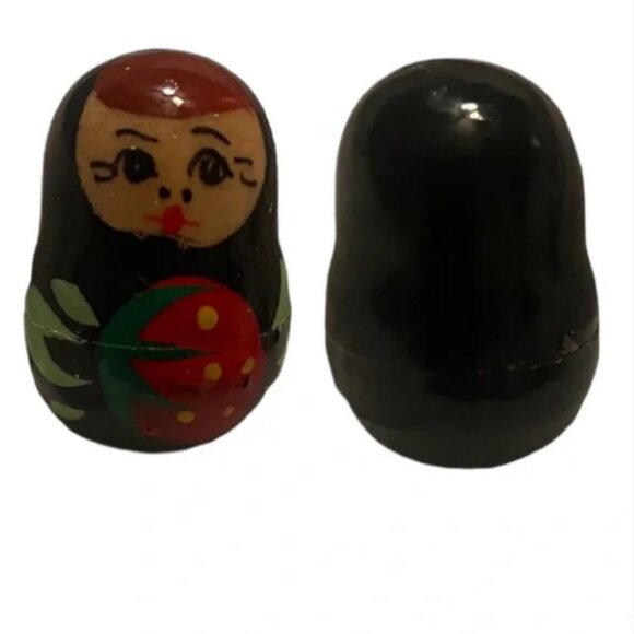 EUC 5-Piece Set Nesting Dolls with Strawberry Design (BN8-104) - Picture 10 of 14